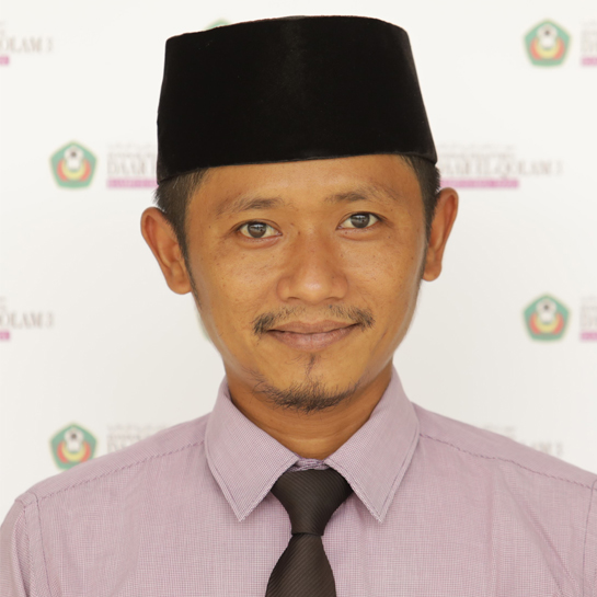 Ustadz Ma'ruf Aqlan Daar el-Qolam 3