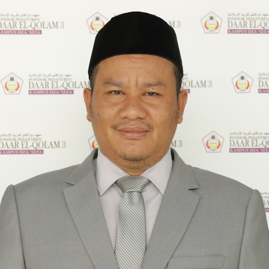 Ustadz Tarmin Alamsah Daar el-Qolam 3