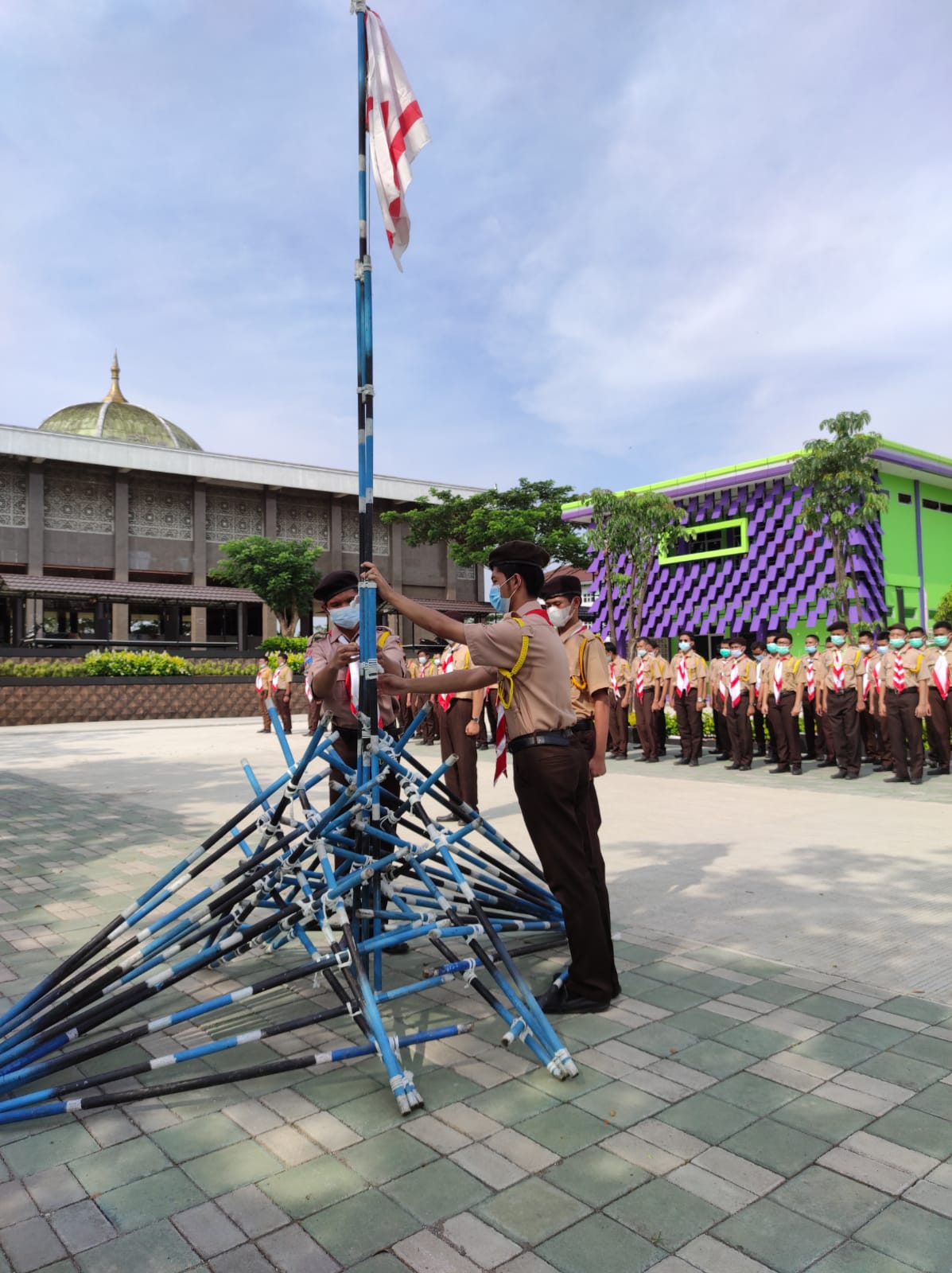 Pramuka Perkuat Nilai-nilai Kepesantrenan