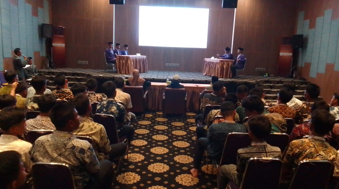 Debat Ilmiah Santri Mendorong Tumbuhkan Literasi