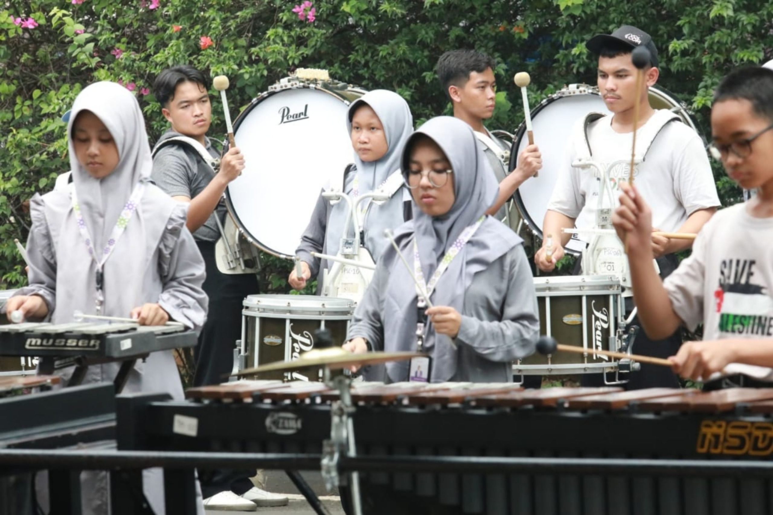 Marching Band Dza ‘Izza Corps Tampil di HUT ke-392 Kabupaten Tangerang