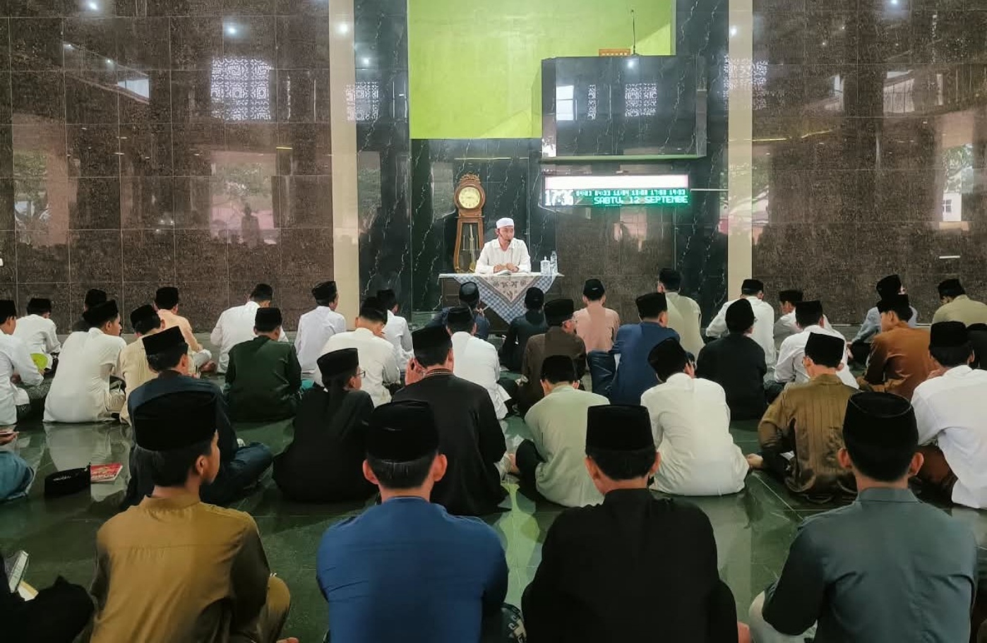 Kajian Rutin Asmaul Husna ke-9: al-Mukmin Pemberi Keamanan